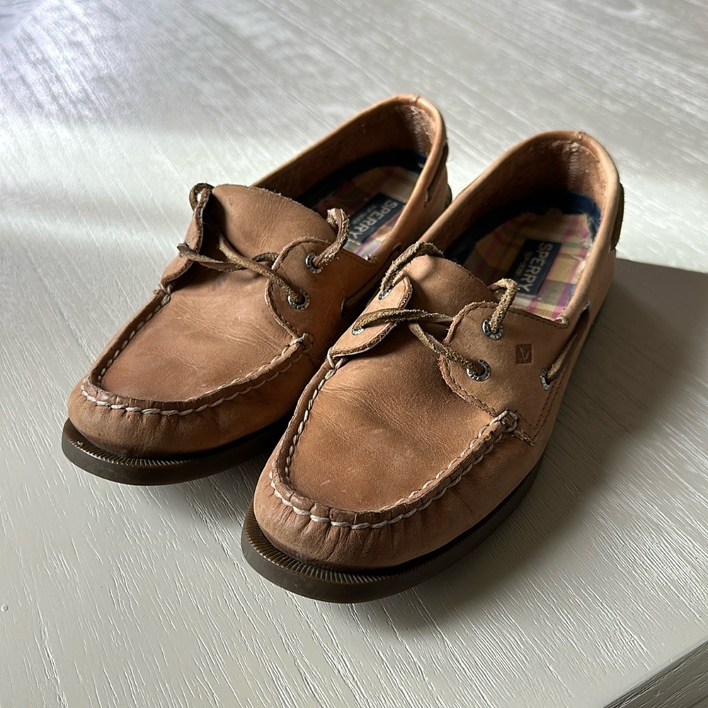 Gently worn top siders sperry women’s